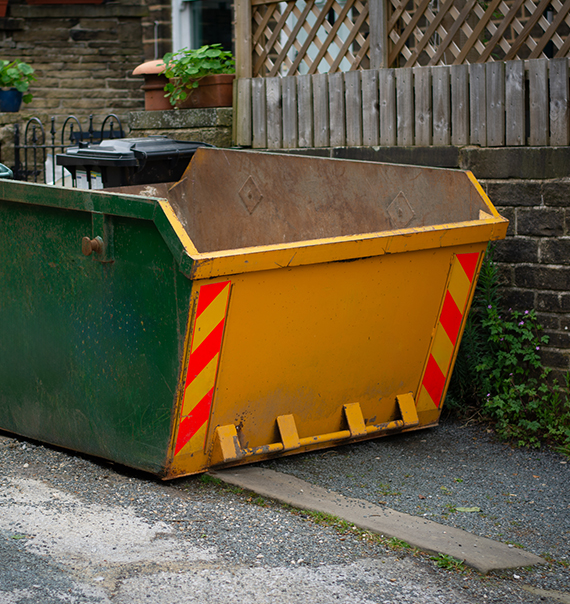 Reliable 4-yard midi skip hire Selby with local delivery